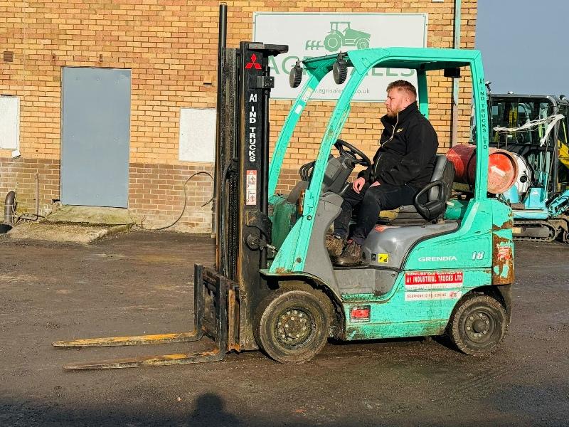 MITSUBISHI FG18N FORKLIFT*C/W SIDESHIFT AND PALLET TINES*VIDEO*