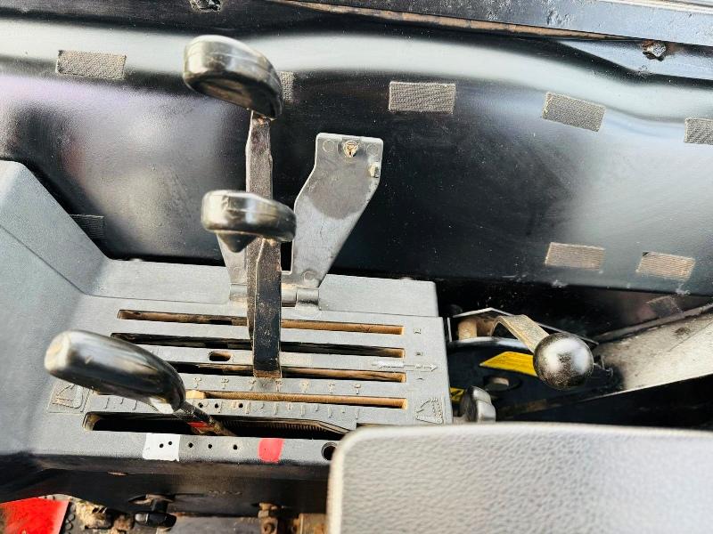 JOHN DEERE 2650 4WD TRACTOR*C/W REAR LINKAGE*VIDEO*