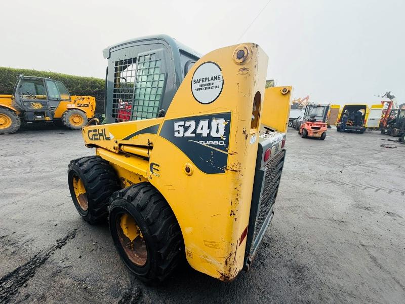 GHEL 5240 TURBO SKIDSTEER*SPARES AND REPAIRS*ENGINE IN BITS*VIDEO*