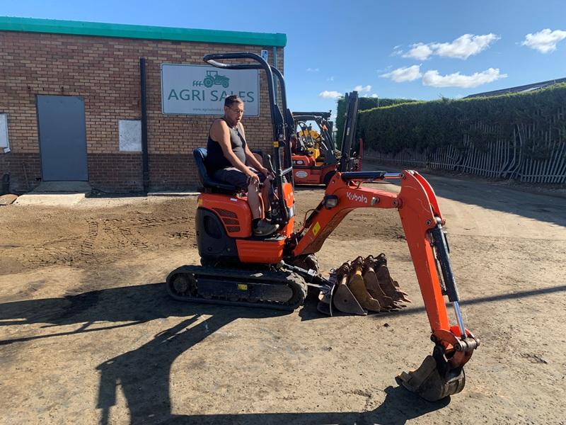 KUBOTA U10-3 MICRO DIGGER*ONLY 1089 HOURS*YEAR 2018*VIDEO*