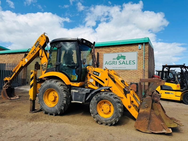 JCB 3CX PROJECT 21 4WD BACKHOE DIGGER* C/W 4 IN ONE BUCKET*VIDEO*