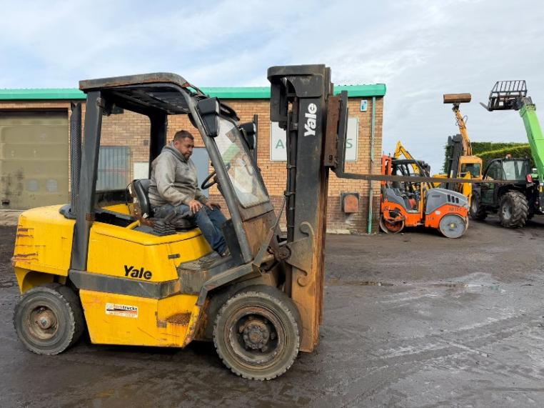 YALE GDP40LJ FORKLIFT*C/W PALLET TINES*VIDEO*