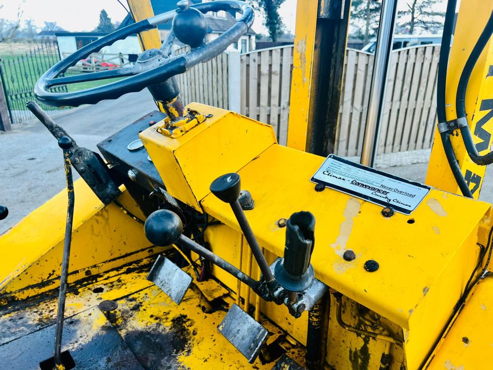 COVENTRY CLIMAX ROUGH TERRIAN DIESEL FORK LIFT C/W PALLET TINES 