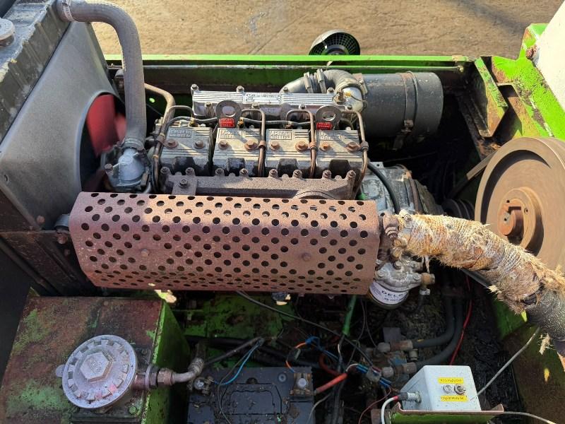 GREEN MECH CM200 TOWABLE WOOD CHIPPER*C/W LISTER ENGINE*VIDEO*