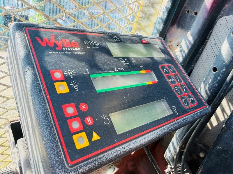 KOMATSU LC605 TRACKED CRANE*C/W RUBBER TRACKS*VIDEO*