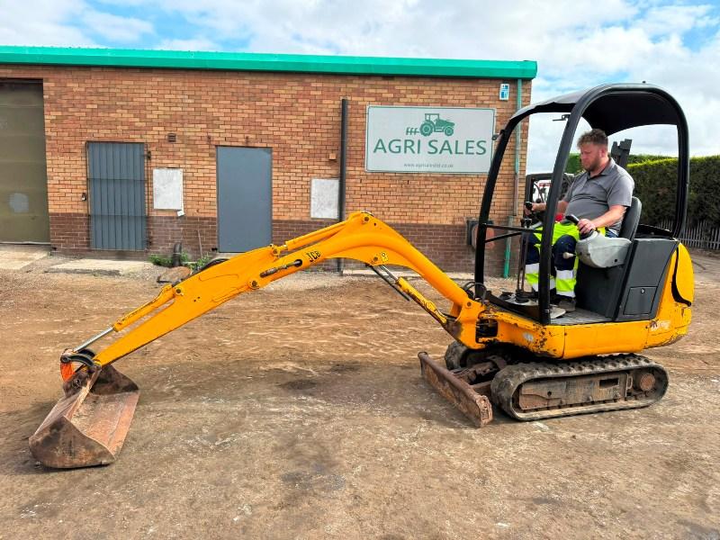 JCB 8014 EXCAVATOR*C/W OFFSET BOOM *SHOWING 1971 HOURS*VIDEO*