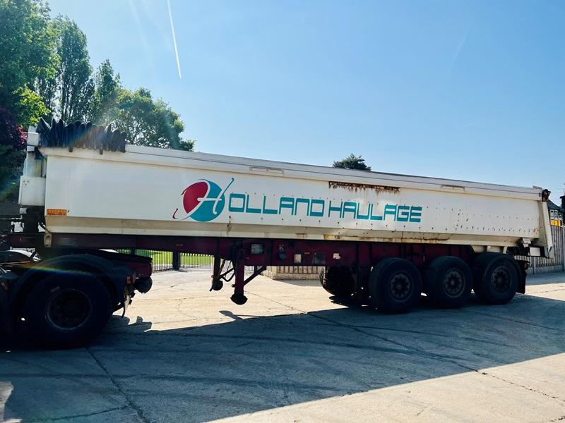 WILCOX COMMERCIAL HALF PIPE BULKER TRAILER *YEAR 2009* C/W AIR OPERATED TAILGATE 