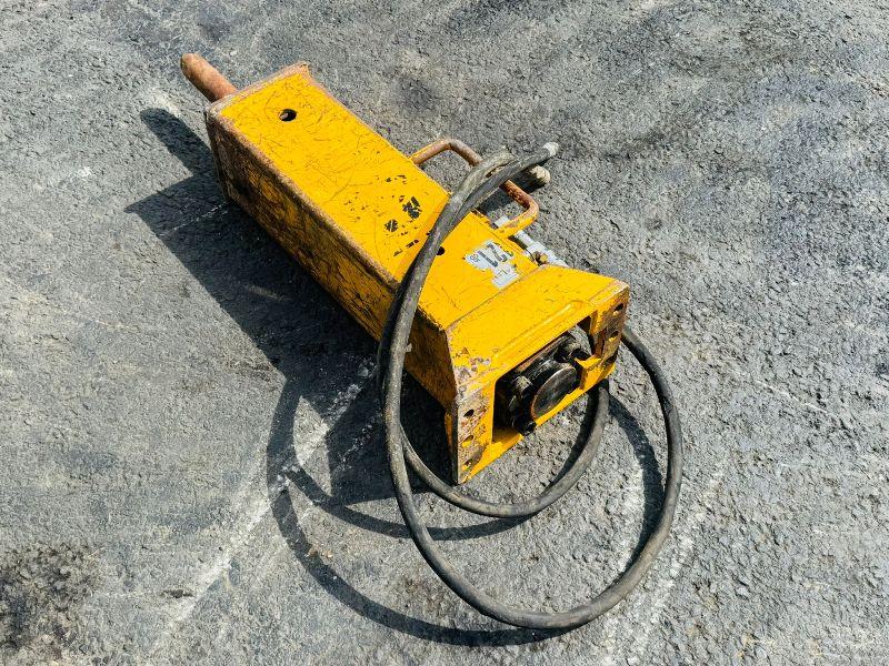 HYDRAULIC HAMMER *C/W HYDRAULIC PIPES*