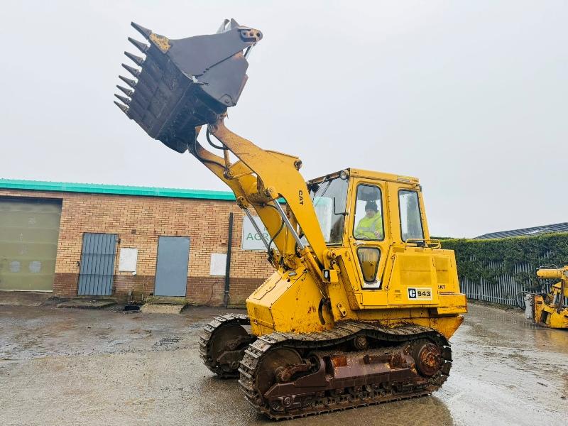 CATERPILLAR 943 TRACKED LOADER*C/W 3 IN 1 BUCKET*VIDEO*