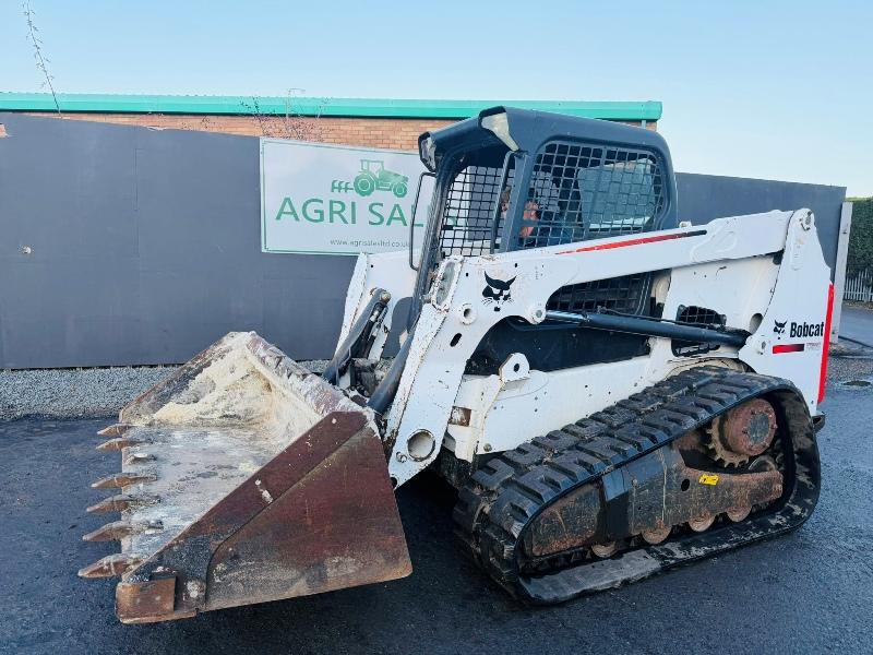 BOBCAT T630 SKIDSTEER*C/W BUCKET*YEAR 2015*2371 HOURS*VIDEO*