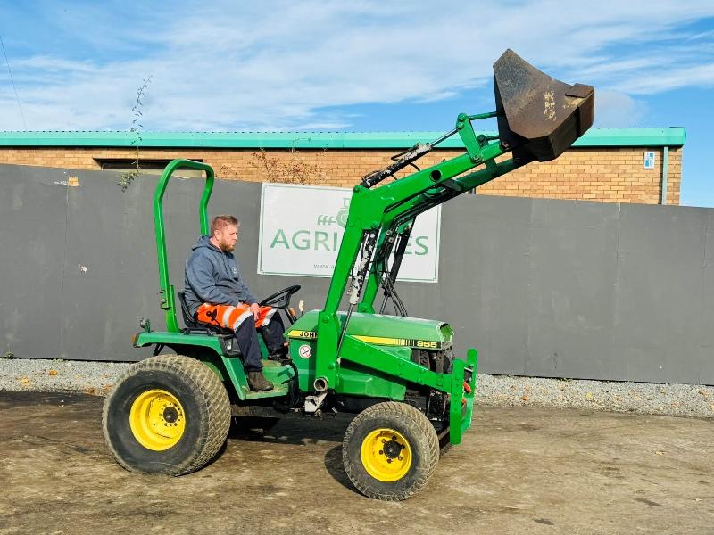 JOHN DEERE 955 4WD COMPACT TRACTOR*C/W FRONT LOADER*VIDEO*