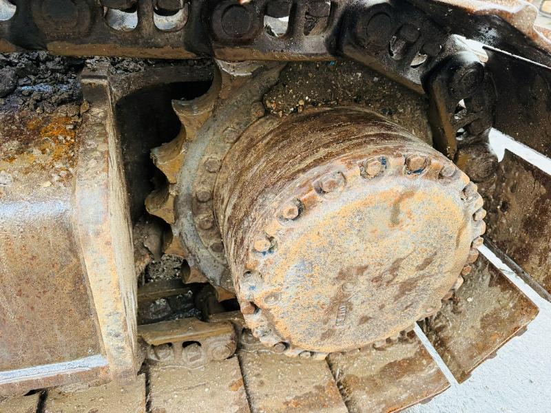 HYUNDAI ROBEX 220LC-3 EXCAVATOR*C/W BUCKET*VIDEO*