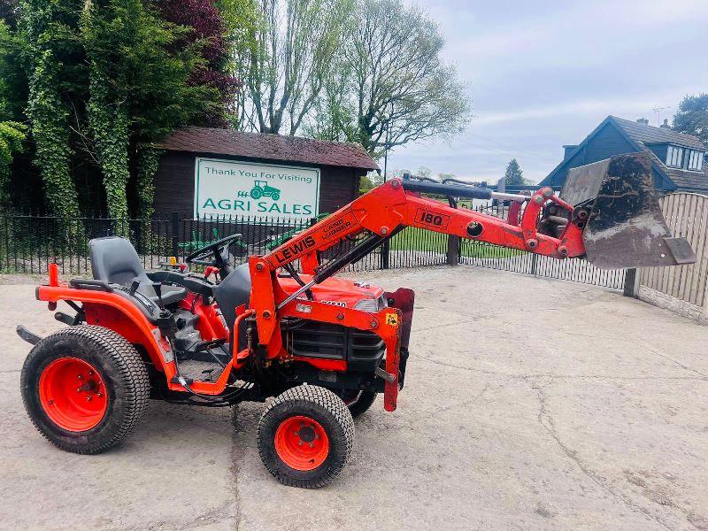 KUBOTA B1610 4WD TRACTOR C/W FRONT LOADER AND BUCKET *VIDEO*
