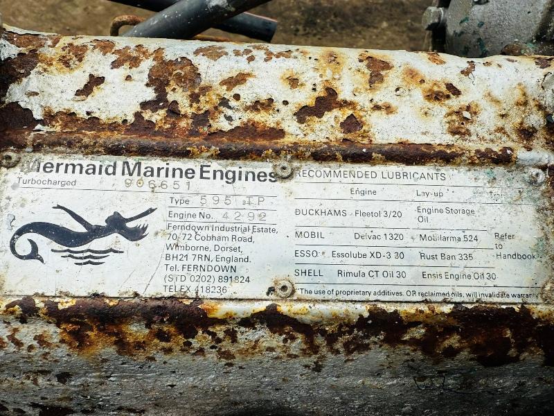 6 CYLINDER FORD MARINE ENGINE*VIDEO*