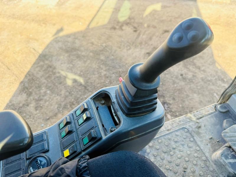 VOLVO EC140BLC TRACKED EXCAVATOR *C/W BUCKET*