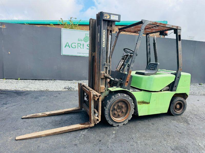 DAEWOO D30S-3 CONTAINER SPEC FORKLIFT*SMOKEY ENGINE*VIDEO*