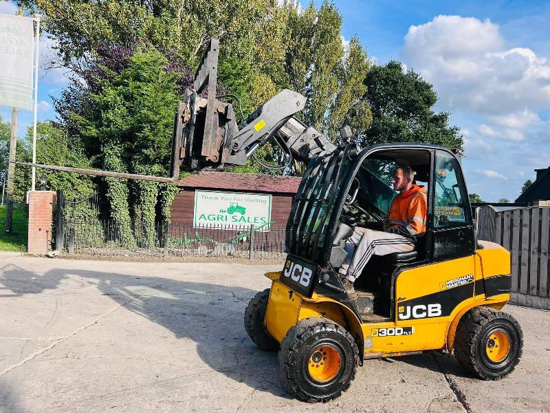 JCB TLT30D 4WD TELETRUCK *YEAR 2015* C/W HYDRAULIC TURN TABLE & TINES *VIDEO*