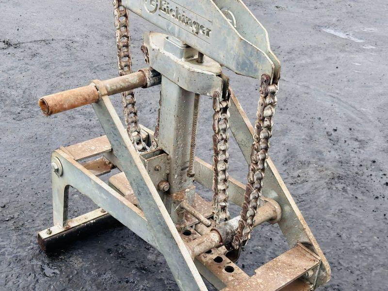EICHINGER CASSEL KERB LIFTER*YEAR 2016*VIDEO*