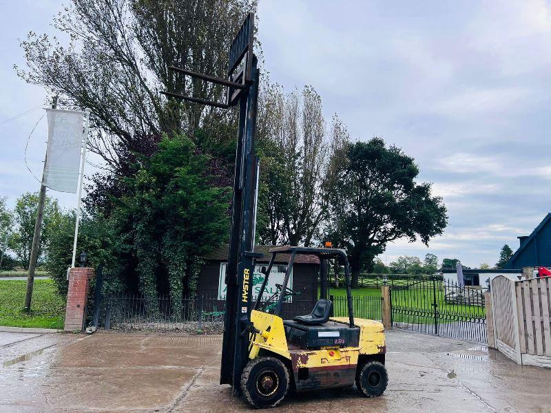 HYSTER 2.5 CONTAINER SPEC DIESEL FORK LIFT C/W SIDE SHIFT & ISUZU ENGINE *VIDEO*