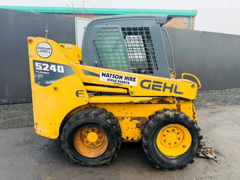 GHEL 5240 TURBO SKIDSTEER*SPARES AND REPAIRS*ENGINE IN BITS*VIDEO*