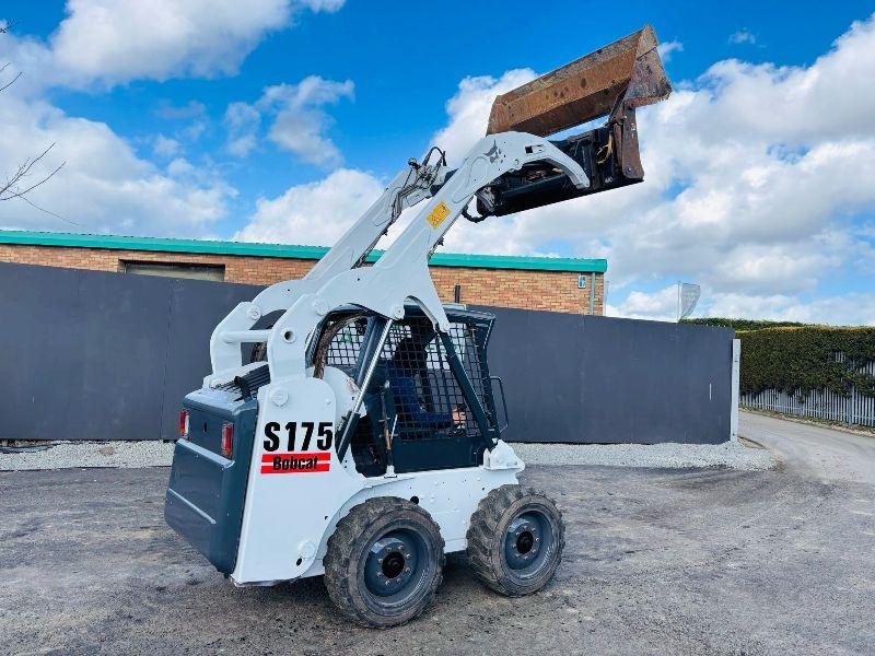 BOBCAT S175 HIGHLIFT SKIDSTEER *C/W 3 IN 1 BUCKET*READING 2621 HOURS*VIDEO*