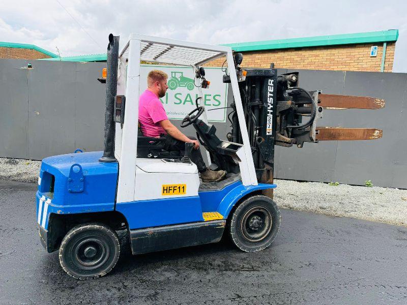 HYSTER H2.50XM FORKLIFT*C/W HYDRAULIC ROTATING BAIL GRAB*VIDEO*
