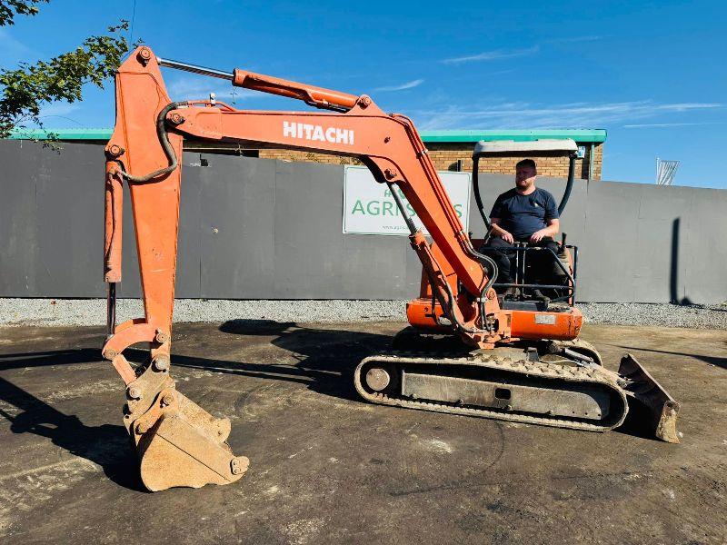 HITACHI EX30 EXCAVATOR*RUBBER TRACKS*C/W BUCKET*VIDEO*