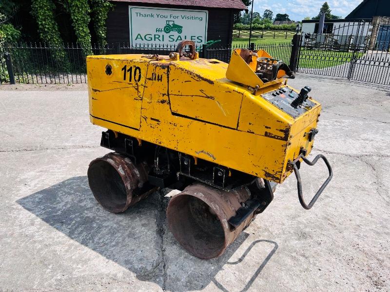 JCB VM1500 DOUBLE DRUM REMOTE CONTROL PAD FOOT ROLLER *VIDEO*