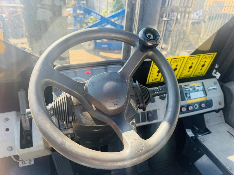 CATERPILLAR DP135N MASTED FORKLIFT*VIDEO*