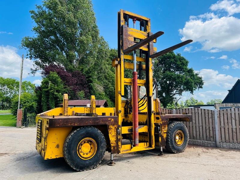 SSP SIDE LOAD DIESEL FORKLIFT C/W 2 X HYDRAULIC SUPPORT LEGS 