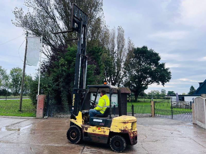 HYSTER 2.5 CONTAINER SPEC DIESEL FORK LIFT C/W SIDE SHIFT & ISUZU ENGINE *VIDEO*