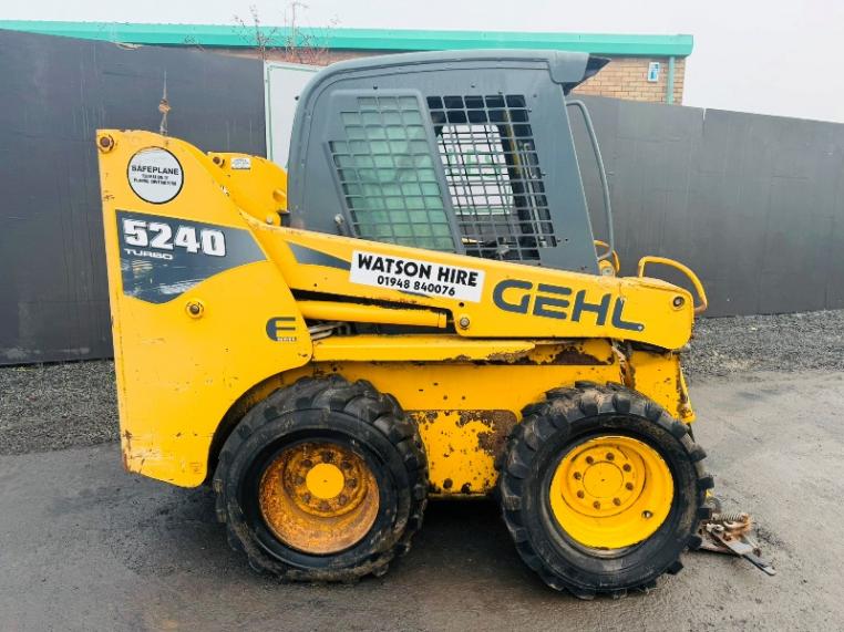 GHEL 5240 TURBO SKIDSTEER*SPARES AND REPAIRS*ENGINE IN BITS*VIDEO*