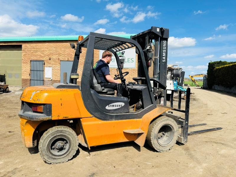 SAMSUNG FX45D FORKLIFT*C/W PALLET TINES*VIDEO*
