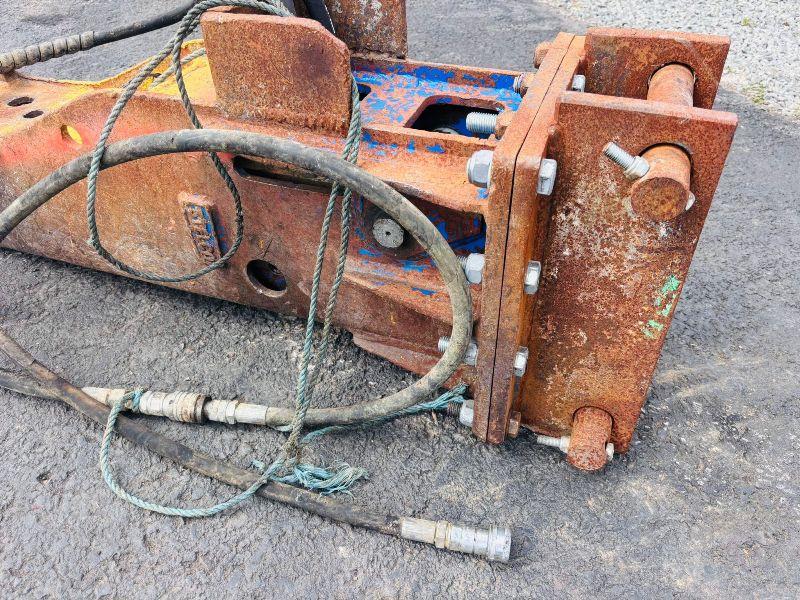 HYDRAULIC HAMMER *C/W HYDRAULIC PIPES*