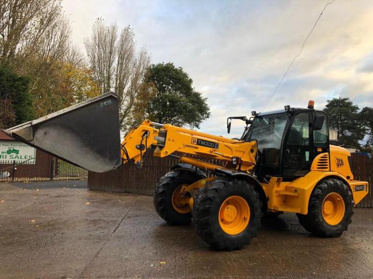JCB TM30052 AGRI SPEC TURBO TELEHANDLER C/W GRAIN BUCKET * ONLY 6637 HOURS * SEE VIDEO
