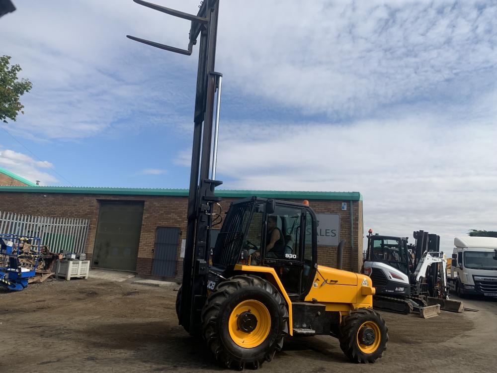JCB 930 ROUGH TERRAIN FORKLIFT*C.W PALLET TINES*YEAR 2016*VIDEO*
