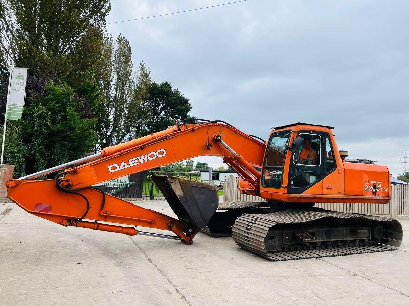 DAEWOO SOLAR 220LC-V EXCAVTOR C/W BOG MASTER TRACKS *VIDEO*