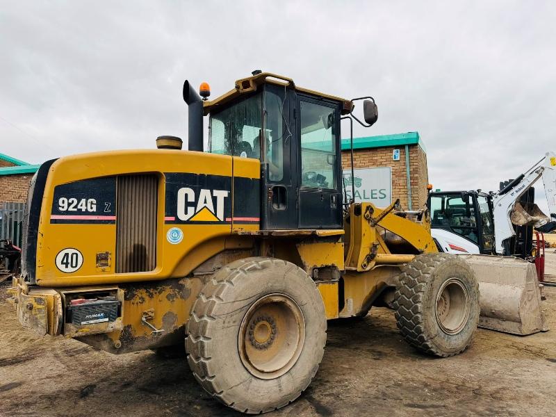 CATERPILLAR 924G LOADING SHOVEL*C/W BUCKET*VIDEO*