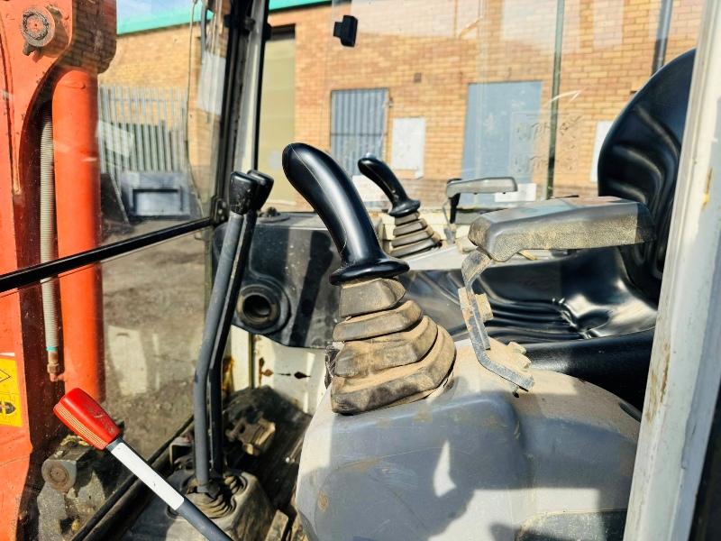 KUBOTA MINI EXCAVATOR*C/W OFFSET BOOM*VIDEO*