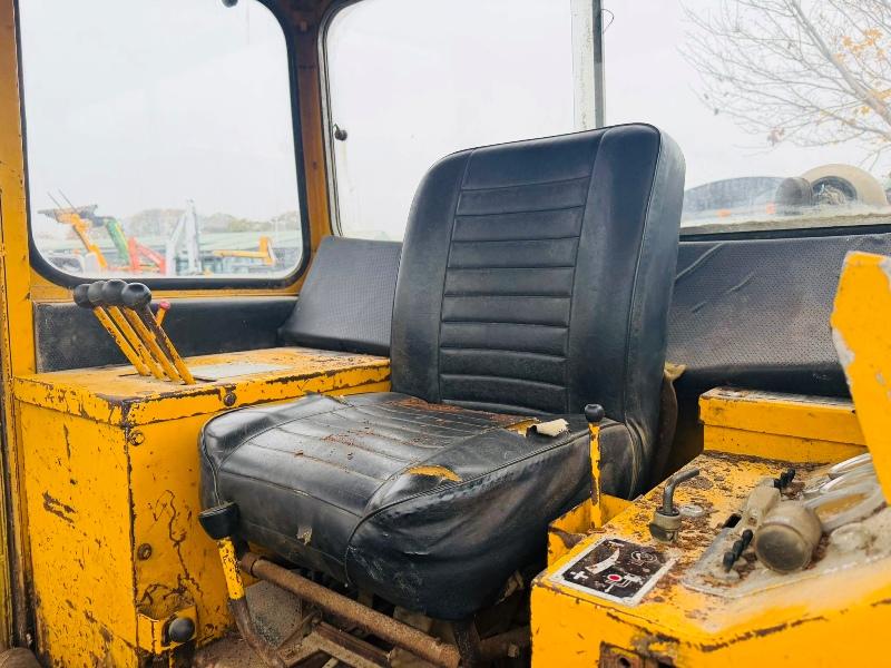 AVELING MARSHALL CRAWLER/TRACTOR*C/W REAR LINKAGE*VIDEO*