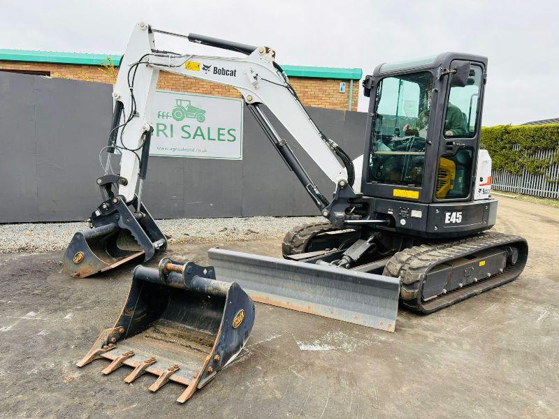 BOBCAT E45 EXCAVATOR *YEAR 2017*ONLY 257 HOURS*C/W HYDRAULIC THUMB*VIDEO*