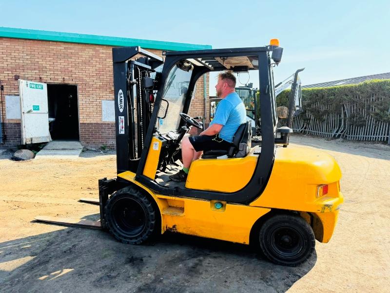 SAMUK SF30D FORKLIFT*C/W SIDESHIFT*VIDEO*