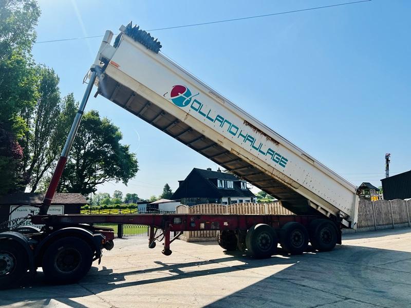 WILCOX COMMERCIAL HALF PIPE BULKER TRAILER *YEAR 2009* C/W AIR OPERATED TAILGATE 