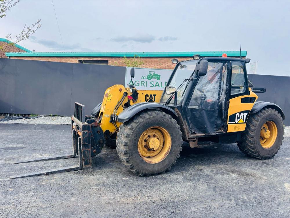 CAT TH220B TELEHANDLER *AG SPEC* C/W PALLET TINES*VIDEO*