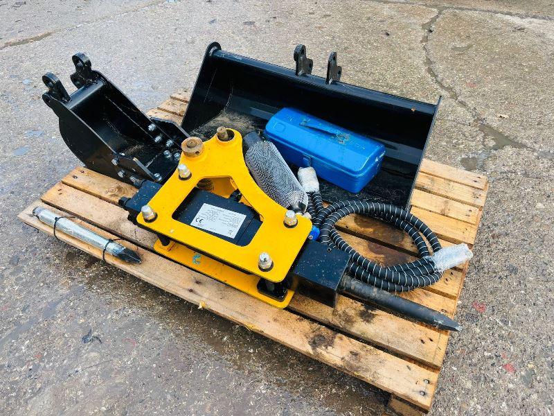 UNUSED 1 X DITCHING BUCKET, 1 X DIGGING BUCKET, 1 X HYDRAULIC HAMMER *2023* VIDEO *