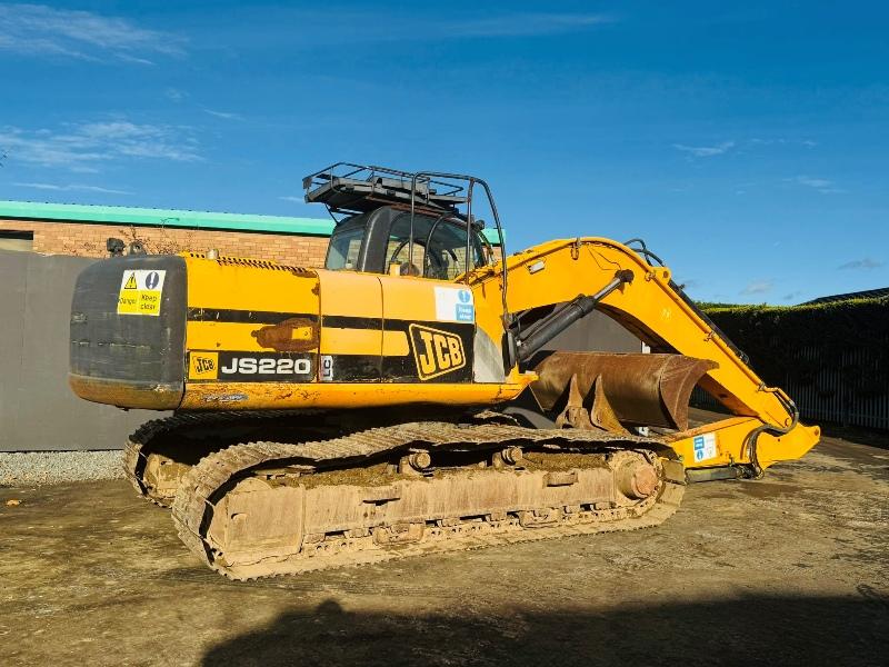 JCB JS220 LC TRACKED EXCAVATOR*C/W BUCKET*YEAR 2010*VIDEO*