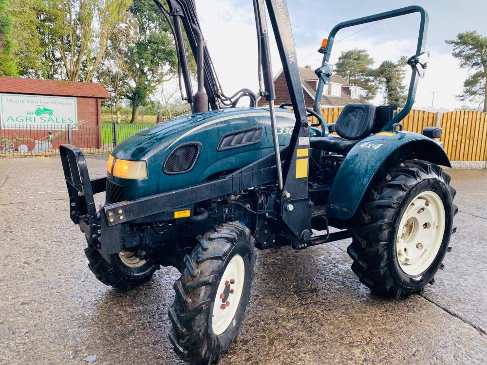 SHIRE 330 4WD TRACTOR * YEAR 2006 * C/W FRONT LOADER & ROLE BAR