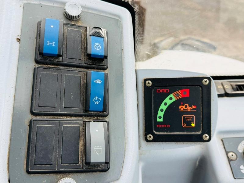 KRAMER 352-10 WHEEL LOADER*YEAR 2012*C/W PALLET TINES*VIDEO*