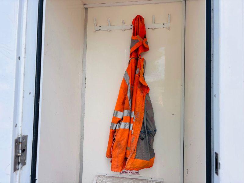 WELFARE UNIT *C/W ONBOARD GENERATOR(3.3KVA) AND TOILET*VIDEO*