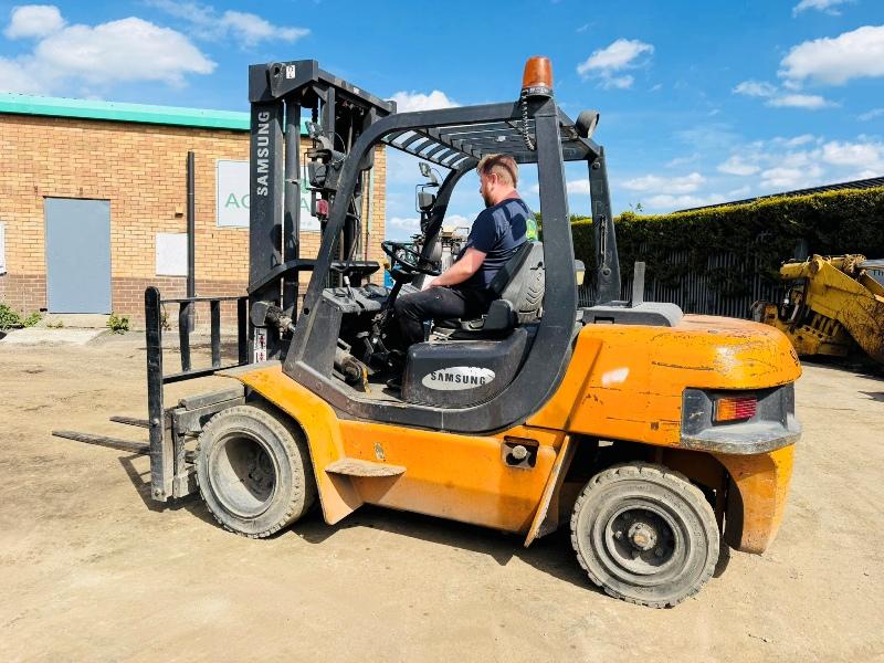SAMSUNG FX45D FORKLIFT*C/W PALLET TINES*VIDEO*